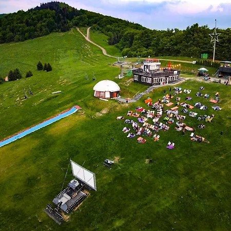 Poniwiec Mala Czantoria 3*