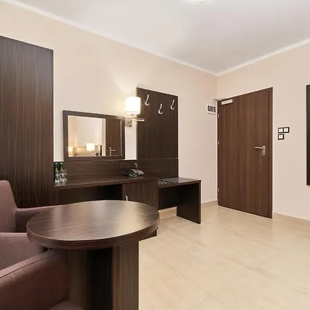 Poniwiec Mala Czantoria 3*